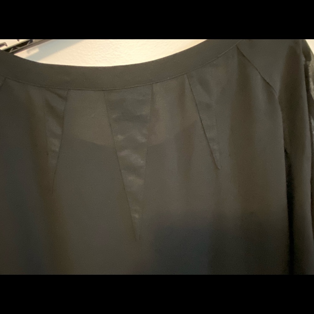 Blouse - Picture 6 of 6